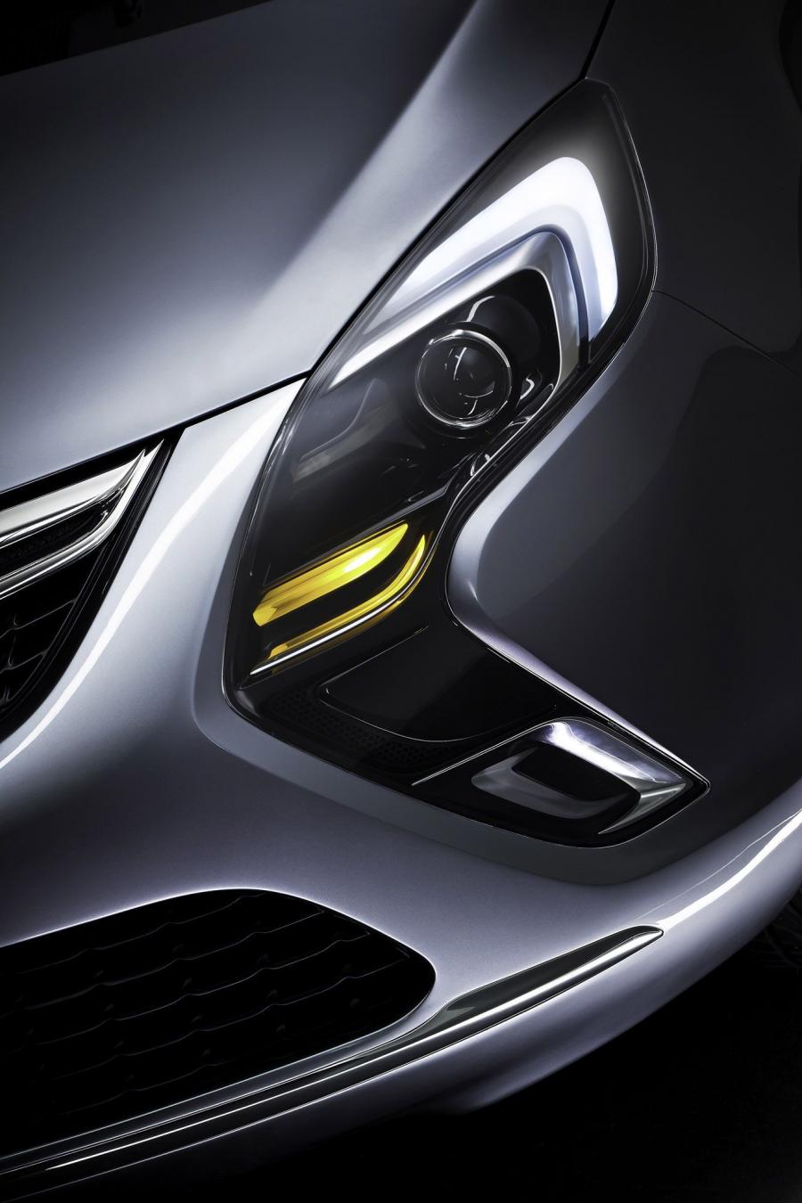  Vauxhall Zafira Tourer Concept 2011 года  (фото 8 из 11)